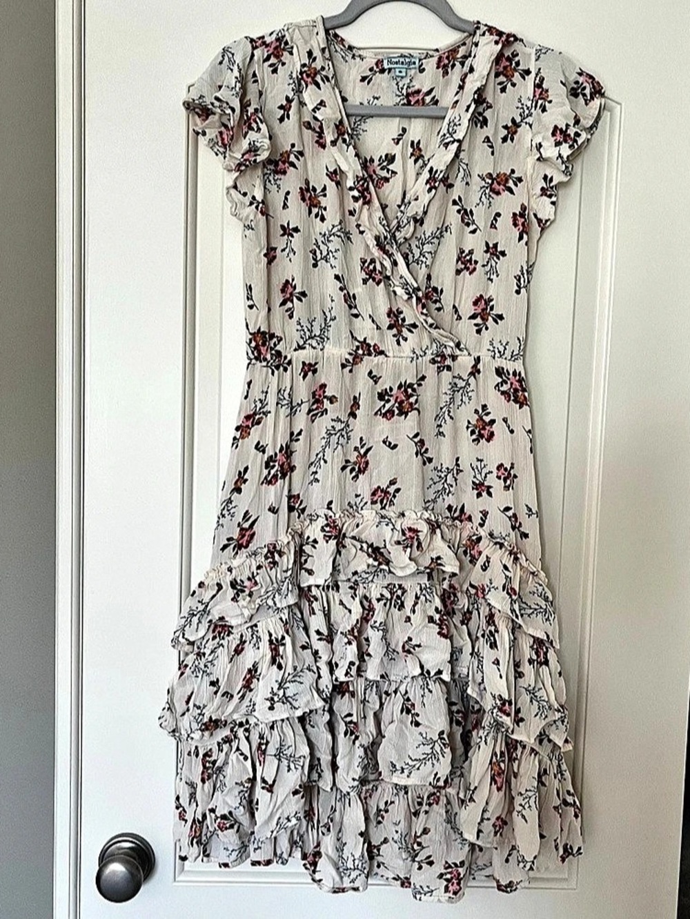 Nostalgia Floral Mini Dress in White & Red